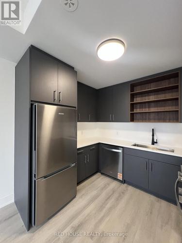 138 Everett Common, St. Catharines, ON - Indoor Photo Showing Kitchen
