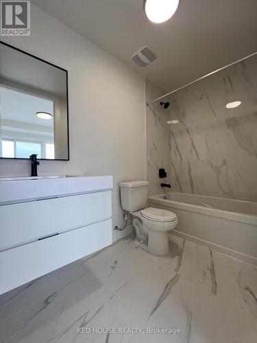 138 Everett Common, St. Catharines, ON - Indoor Photo Showing Bathroom