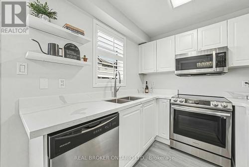 2259 Seton Crescent, Burlington, ON - Indoor Photo Showing Kitchen With Double Sink