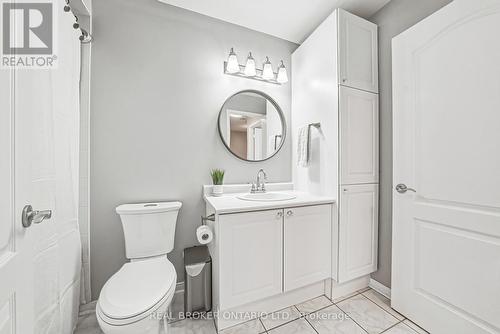 2259 Seton Crescent, Burlington, ON - Indoor Photo Showing Bathroom