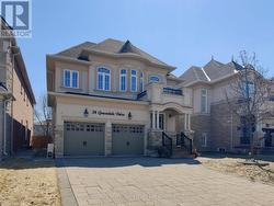 38 GRACEDALE DRIVE Richmond Hill, ON L4C 0Y3
