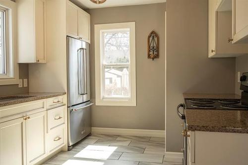 48 Rosewarne Ave, Winnipeg, MB 