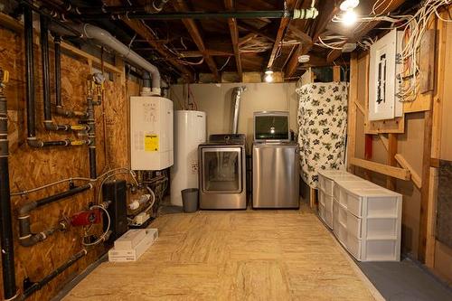 48 Rosewarne Ave, Winnipeg, MB 