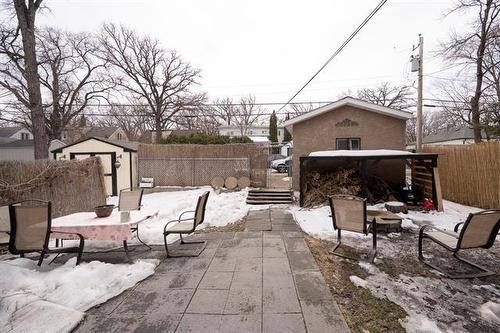 48 Rosewarne Ave, Winnipeg, MB 