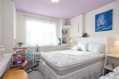 3267 Cook St, Chemainus, BC 