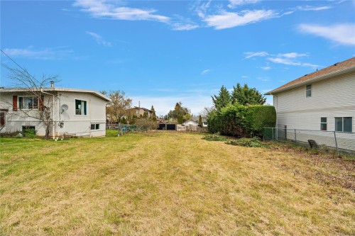 1539 Brook St, Crofton, BC 