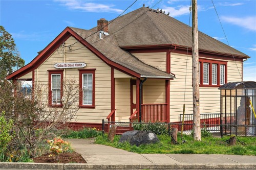 1539 Brook St, Crofton, BC 