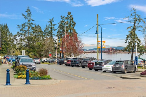 1539 Brook St, Crofton, BC 