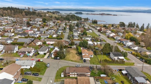 1539 Brook St, Crofton, BC 