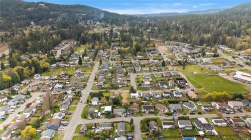 1539 Brook St, Crofton, BC 