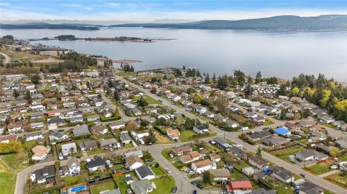 1539 Brook St, Crofton, BC 