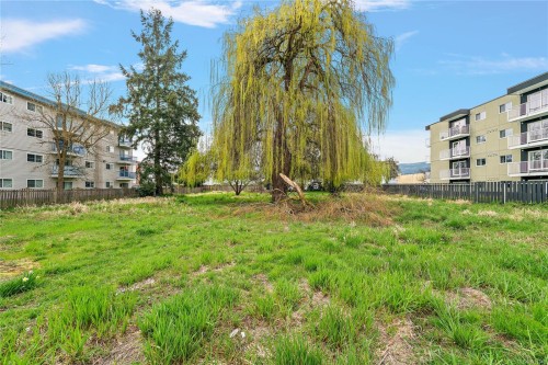 2566 Lewis St, Duncan, BC 