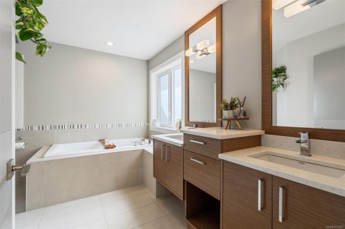433 Regency Pl, Colwood, BC 