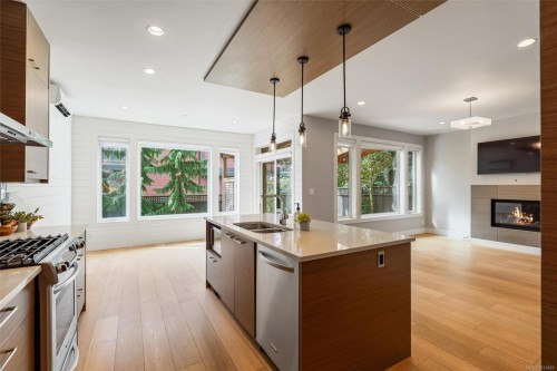 433 Regency Pl, Colwood, BC 