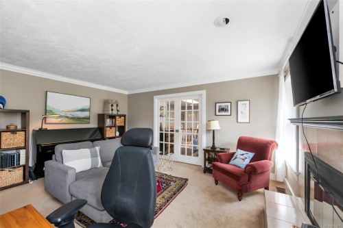 4008 Bow Rd, Saanich, BC 