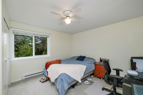 4008 Bow Rd, Saanich, BC 