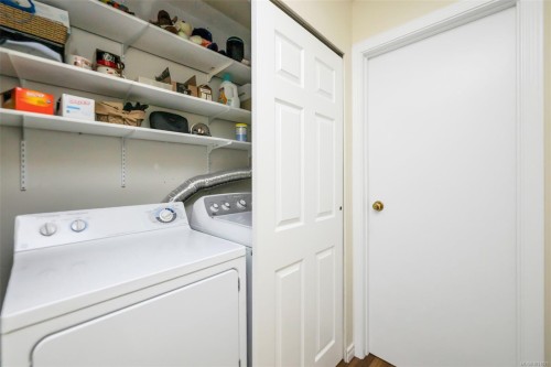 4008 Bow Rd, Saanich, BC 