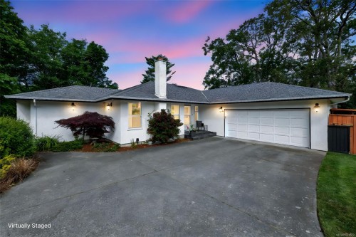 4008 Bow Rd, Saanich, BC 