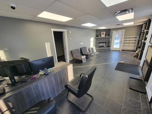 131  Yellowhead Road, Spruce Grove, AB 