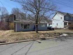 7 Dolorosa Avenue  Antigonish, NS B2G 1T2