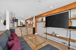 961 Rue Cherrier Montréal (Le Plateau-Mont-Royal), QC H2L 1J2