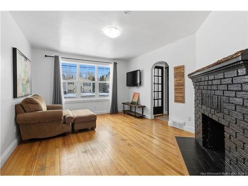 21 Kenmore Dr, Moncton, NB 