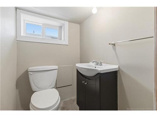 21 Kenmore Dr, Moncton, NB 