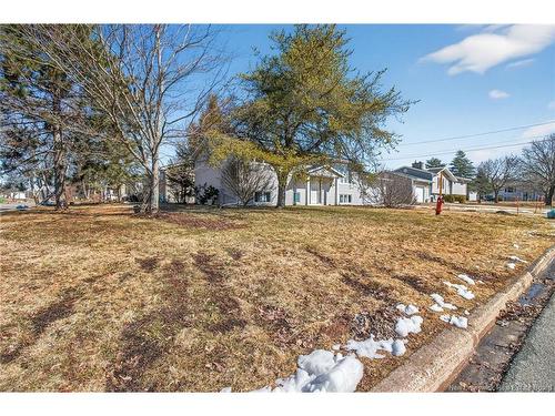 23 Pembroke St, Riverview, NB 