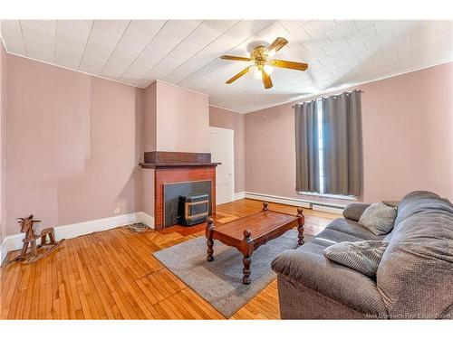 4 Elm St, Saint Stephen, NB 