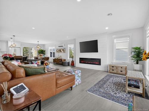 321 Falcon Dr, Moncton, NB 