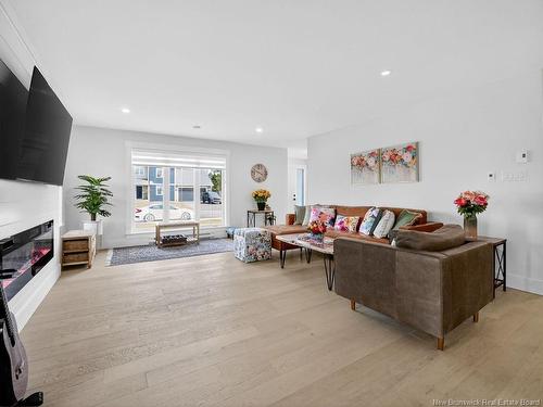 321 Falcon Dr, Moncton, NB 