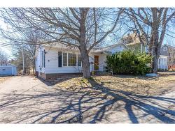 32 Union ST Sackville, NB E4L 4M4