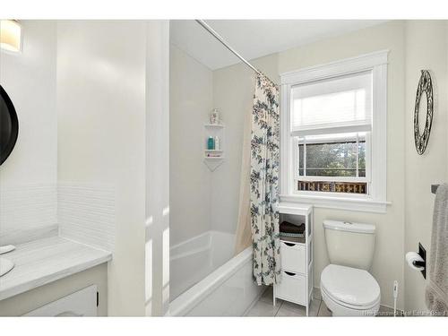 15 Lyman Dr, Quispamsis, NB 