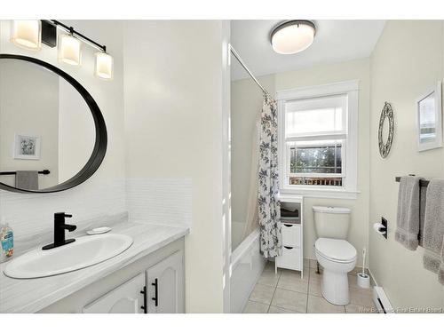 15 Lyman Dr, Quispamsis, NB 