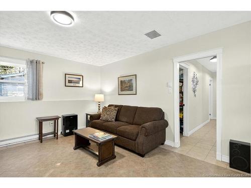 15 Lyman Dr, Quispamsis, NB 