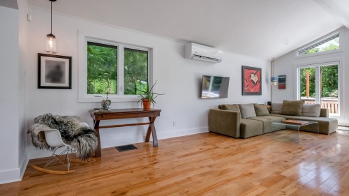 Salon - 315 Rue Des Sables, Otterburn Park, QC - Indoor Photo Showing Living Room