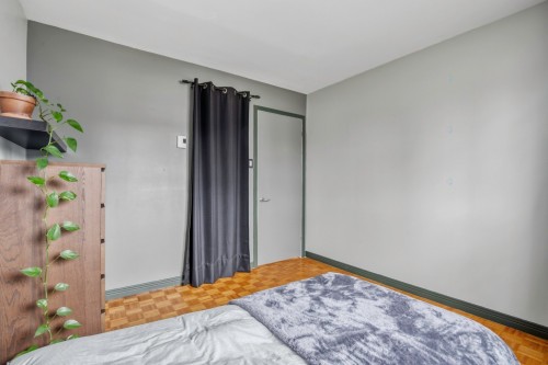 Chambre à coucher - 855 Rue Beauchemin, Beloeil, QC - Indoor Photo Showing Bedroom