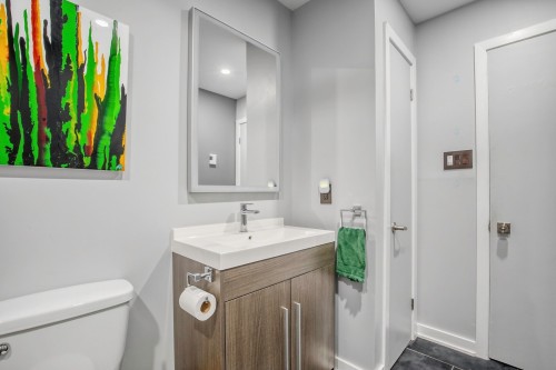 Salle de bains - 855 Rue Beauchemin, Beloeil, QC - Indoor Photo Showing Bathroom