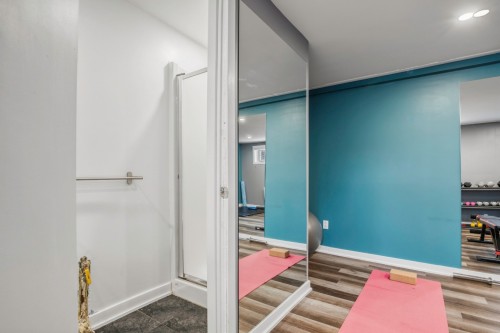 Salle de bains - 855 Rue Beauchemin, Beloeil, QC - Indoor Photo Showing Other Room