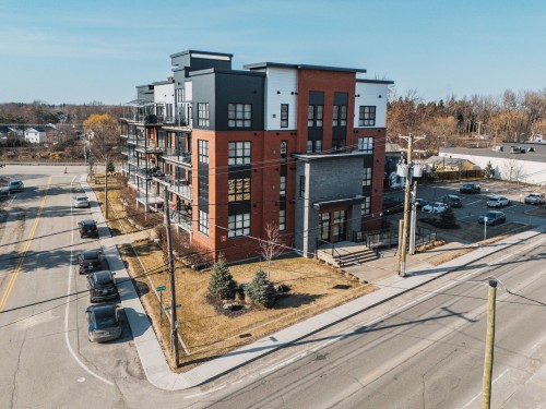 201-653 Boul. de l'Ange-Gardien  L'Assomption, QC J5W 1T1