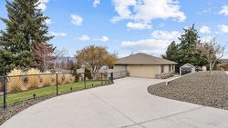 5190 Cobble Crescent  Kelowna, BC V1W 4Y8