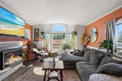 21-1581 Middle Rd View Royal, BC V9A 0E4