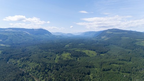 5876 Stoltze Rd, Duncan, BC 