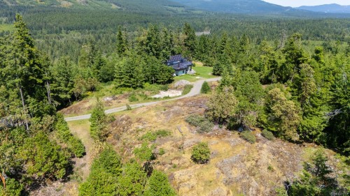 5876 Stoltze Rd, Duncan, BC 