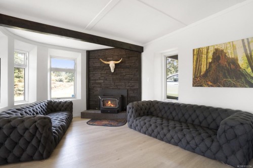 5876 Stoltze Rd, Duncan, BC 