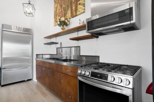 5876 Stoltze Rd, Duncan, BC 