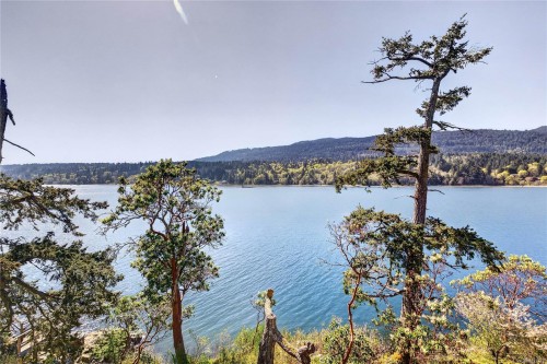 117 Morningside Rd, Salt Spring, BC 