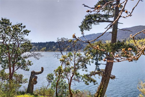 117 Morningside Rd, Salt Spring, BC 