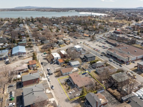 Vue d'ensemble - 640  - 644B Rue St-Joseph, Chambly, QC - Outdoor With Body Of Water With View