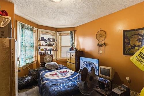 263 Magnus Ave, Winnipeg, MB 